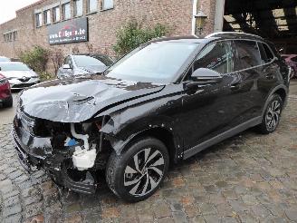 Damaged car Volkswagen Tiguan 1.5 TSI eHybrid 150 kW Life 2025/2