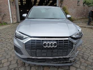 Audi Q3 35 TDI picture 3