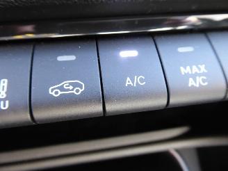 Fiat 600 Hybrid La Prima picture 22