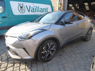 Schadeauto Toyota CH-R Hybrid 2019/3