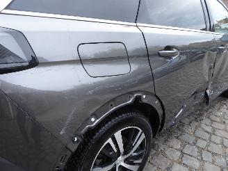 Peugeot 5008 GT picture 7