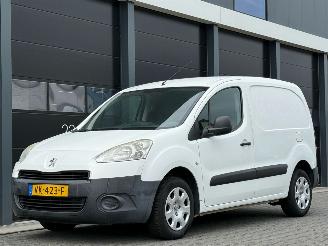 skadebil bedrijf Peugeot Partner 1.6 HDI 2014/8