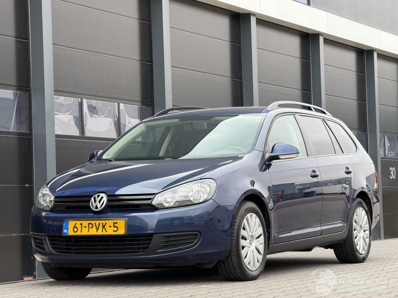 Volkswagen Golf 1.6 TDI Navi