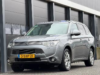 occasion passenger cars Mitsubishi Outlander 2.0 PHEV Instyle+ Dak Camera Leer 2013/12