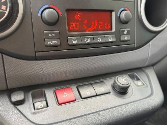 Peugeot Partner 1.6 e-HDI Navi Clima AUTOMAAT *MARGE* picture 11