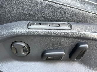 Volkswagen Tiguan 2.0 R-line 360 Camera Pano 150PK Leer picture 9