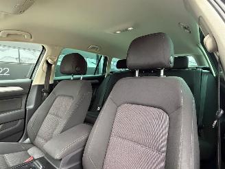 Volkswagen Passat 1.6 TDI Navi Clima Keyless EURO-6 picture 8
