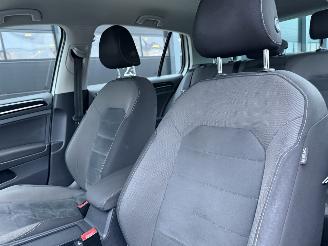 Volkswagen Golf 1.6 TDI Highline Virtual Cockpit Clima picture 8