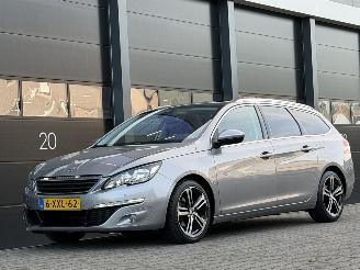 Tweedehands auto Peugeot 308 1.6 BlueHDI Leer Panorama Camera EURO-6 2014/11