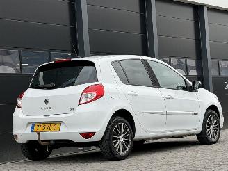 Renault Clio 1.5 dCi Night & Day Navi Clima picture 4