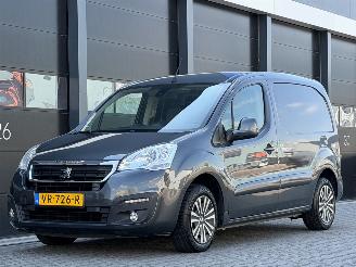 Gebrauchtwagen Van Peugeot Partner 1.6 BlueHDi Navi Clima 3-PERS Euro-6 2015/10