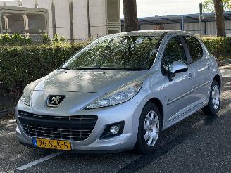 skadebil auto Peugeot 207 1.4 VTi Sportium 2011/11