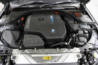 BMW 3-serie 330 picture 10