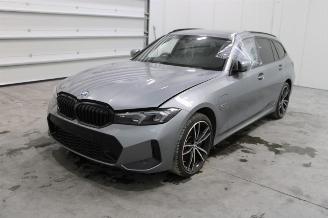 Vrakbiler auto BMW 3-serie 330 2022/3