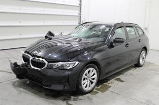 Salvage car BMW 3-serie 316 2021/10
