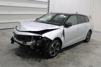 krockskadad bil auto Opel Astra  2025/4