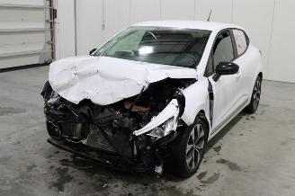skadebil auto Renault Clio  2023/6