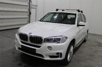 krockskadad bil auto BMW X5  2016/9