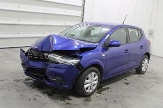 krockskadad bil auto Dacia Sandero  2022/9