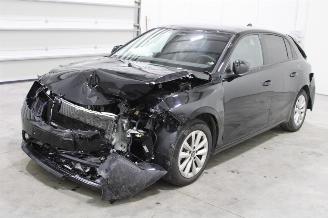 krockskadad bil auto Opel Astra  2022/12