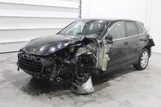 krockskadad bil auto Porsche Cayenne  2015/5