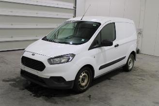 krockskadad bil auto Ford Transit  2021/6