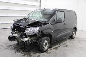 uszkodzony samochody osobowe Citroën Berlingo  2023/10