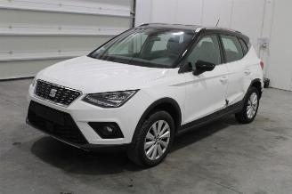 Schadeauto Seat Arona  2018/6