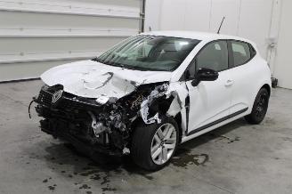 škoda osobní automobily Renault Clio  2024/6