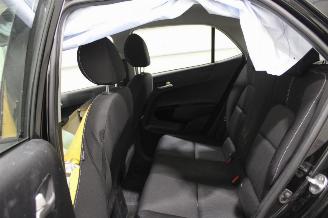 Kia Picanto  picture 11