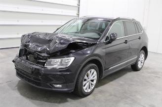 skadebil auto Volkswagen Tiguan  2019/4