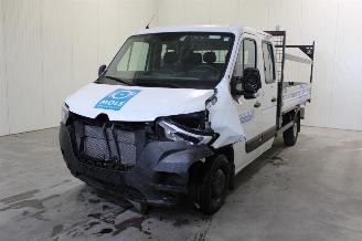 krockskadad bil auto Renault Master  2024/2