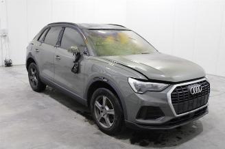 Audi Q3  picture 2
