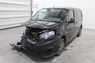 Unfallwagen Peugeot Partner  2023/10