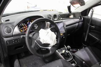 Suzuki Vitara  picture 9