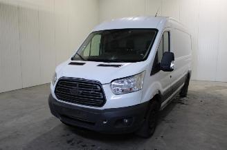 krockskadad bil auto Ford Transit  2017/9