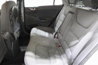 Hyundai Ioniq  picture 13