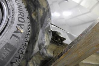 Peugeot 208  picture 18