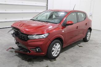 Damaged car Dacia Sandero  2022/10