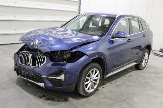 krockskadad bil auto BMW X1  2022/2
