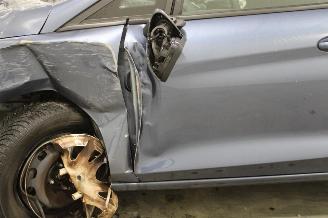 Ford Fiesta  picture 7