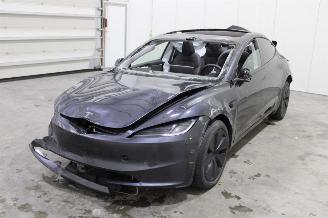 Auto incidentate Tesla Model 3  2024/10