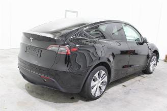 Tesla Model Y  picture 3