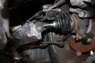 Peugeot 208  picture 16