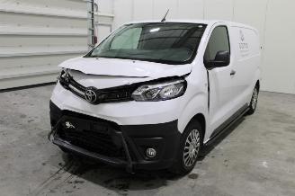 krockskadad bil auto Toyota ProAce  2022/12