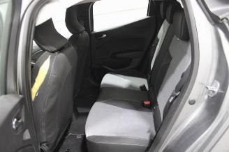 Renault Clio  picture 11