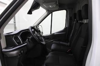 Ford Transit  picture 10