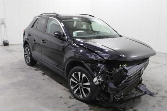 Volkswagen T-Roc  picture 2