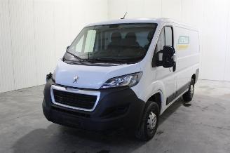 Schadeauto Peugeot Boxer  2023/3