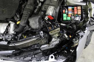 Peugeot 208  picture 22